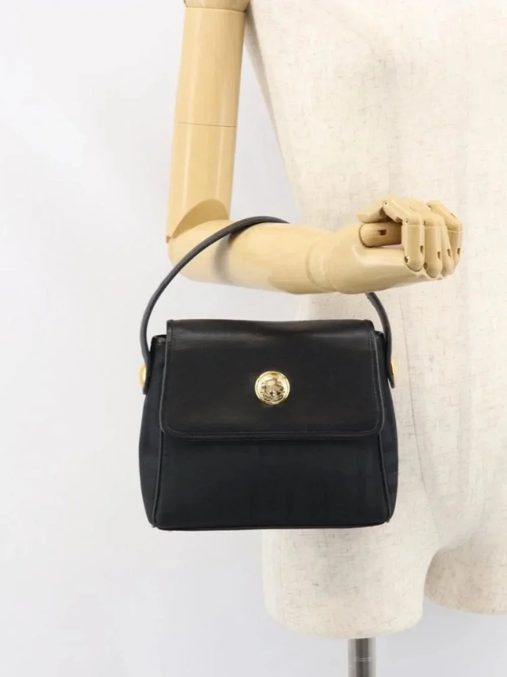 Burberrys Nova Check Hand Bag Leather Canvas Black Gold Auth gh1496 - Picture 14 of 16